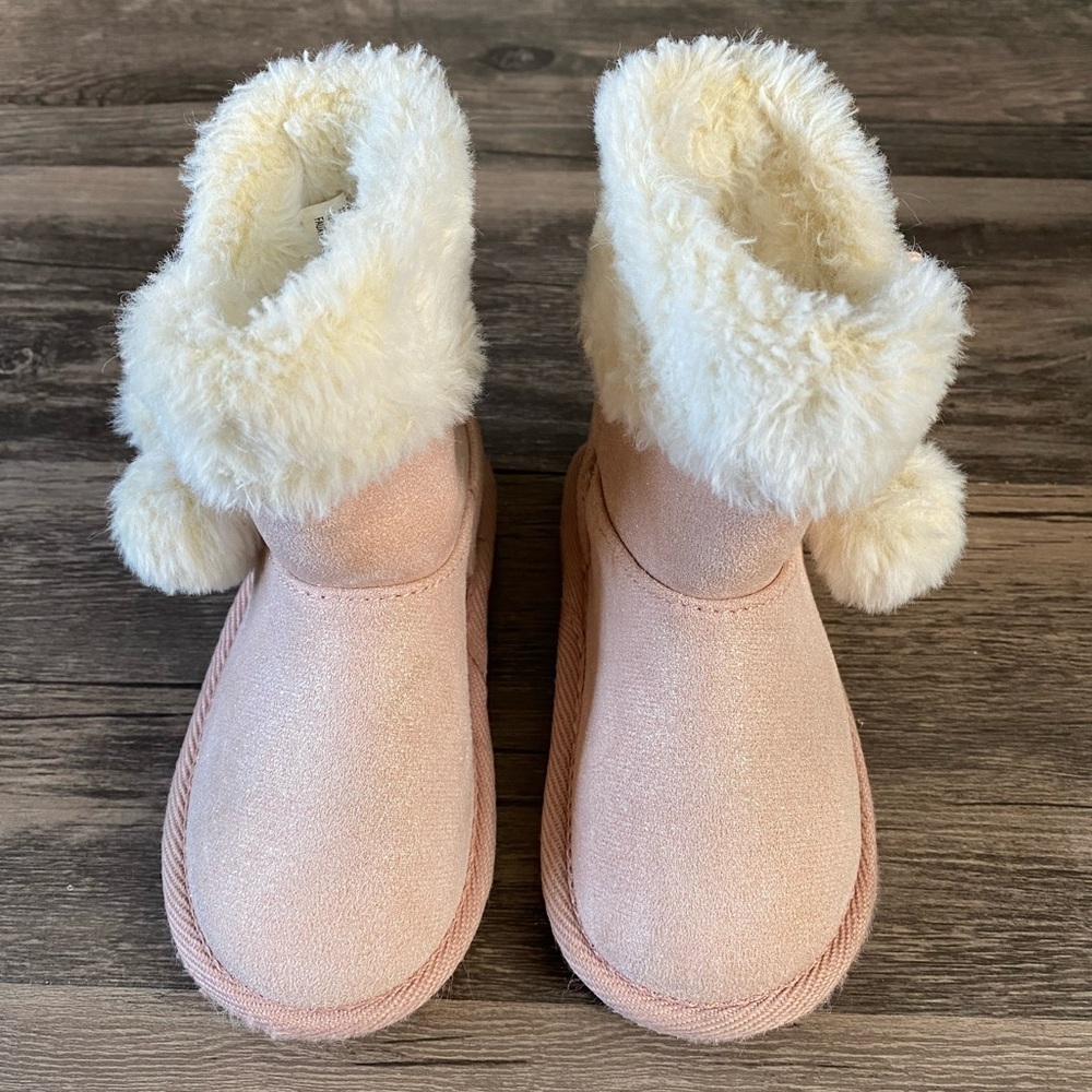 Thereabouts Toddler Girls Lil Willa Flat Heel Winter Boots Size 6 - Picture 2 of 9